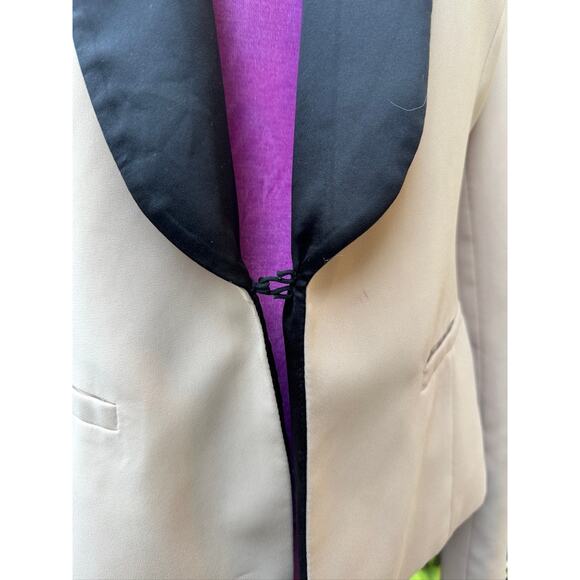 Forever 21 Tan and black Blazer - Picture 4 of 4